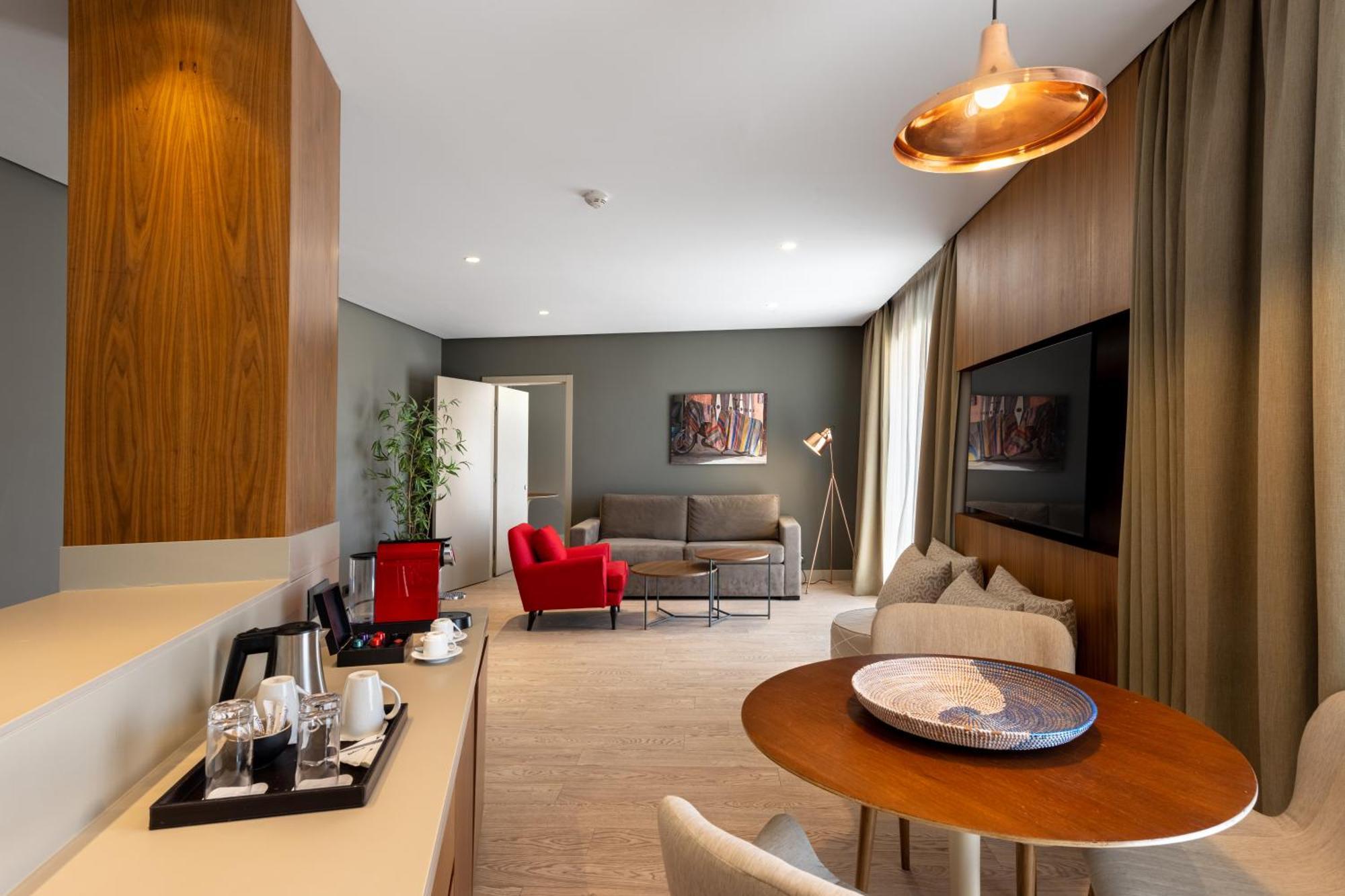 Suite Terrace,1551146545:JPEG